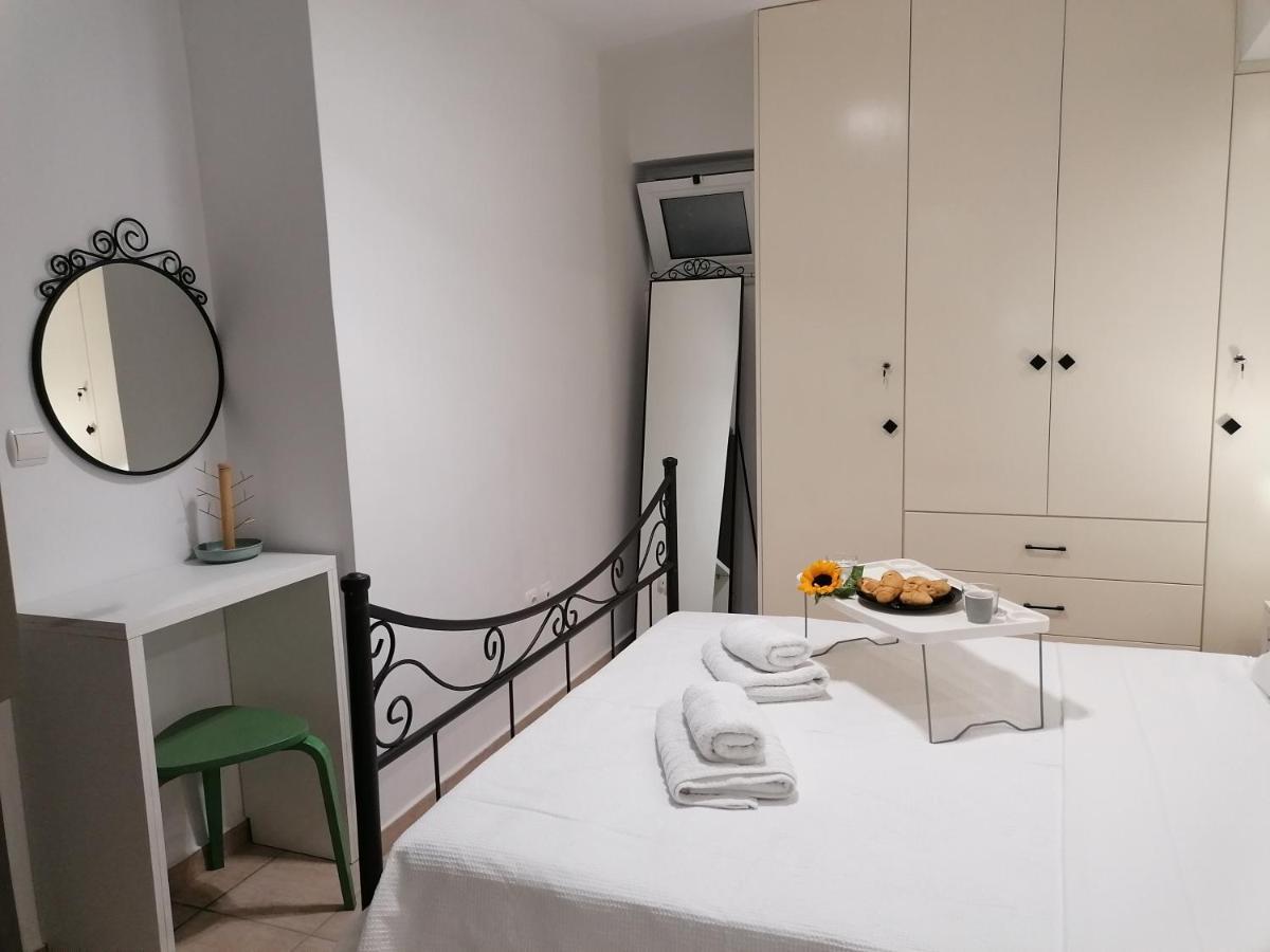 Petite Nafplio Sofos Apartment ภายนอก รูปภาพ