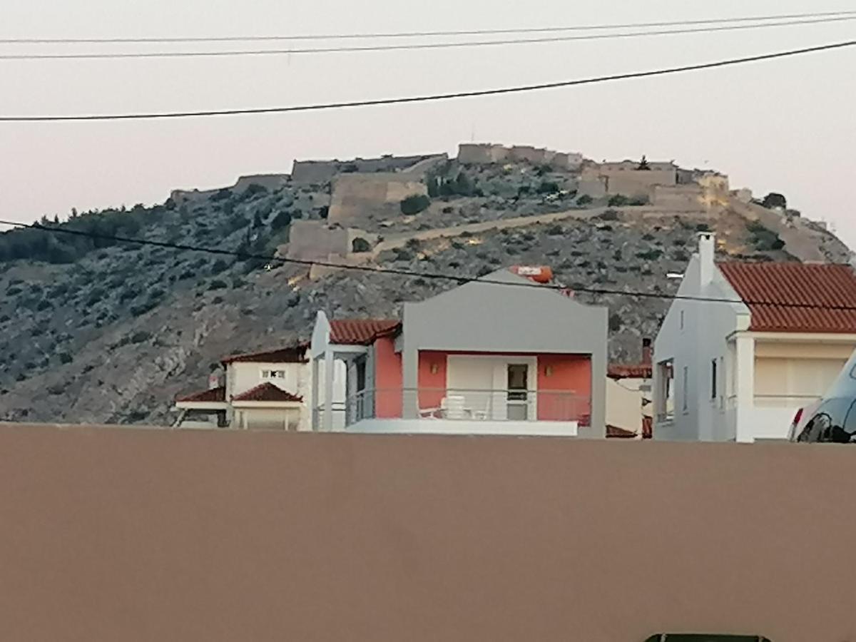 Petite Nafplio Sofos Apartment ภายนอก รูปภาพ