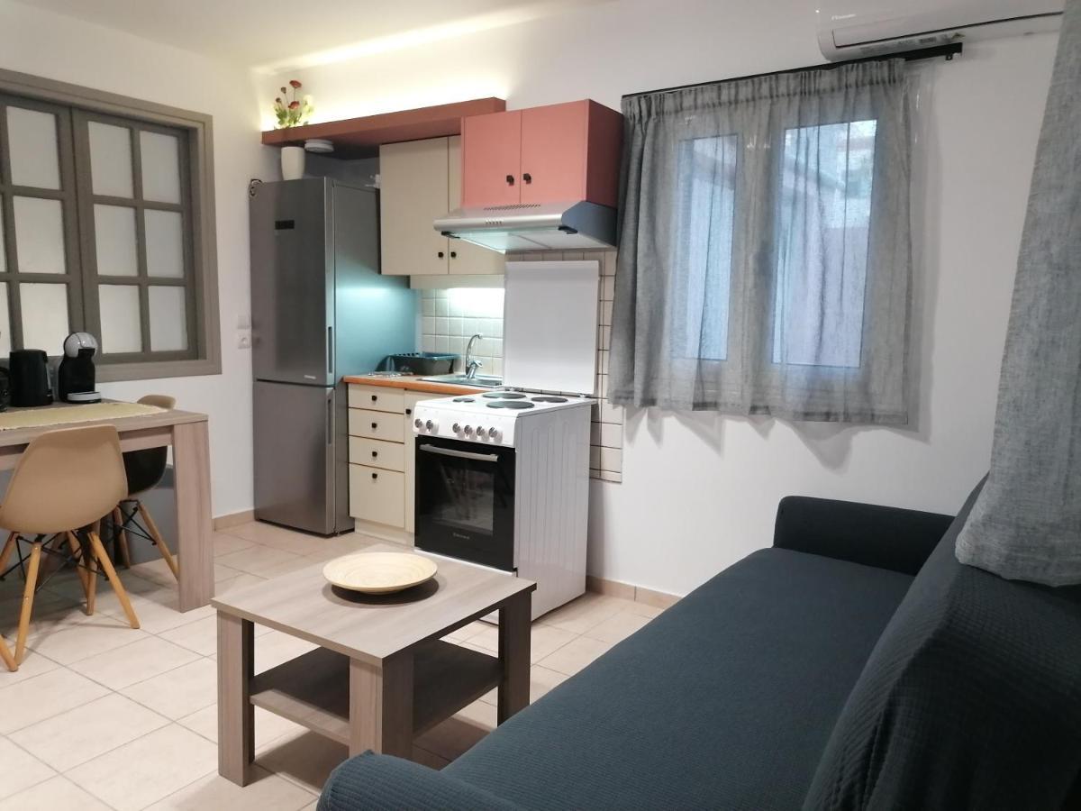 Petite Nafplio Sofos Apartment ภายนอก รูปภาพ